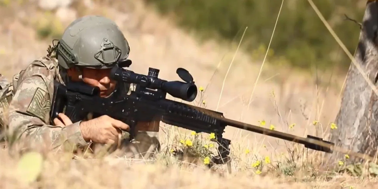 Suriye ve Irak'ın kuzeyinde 21 terörist öldürüldü