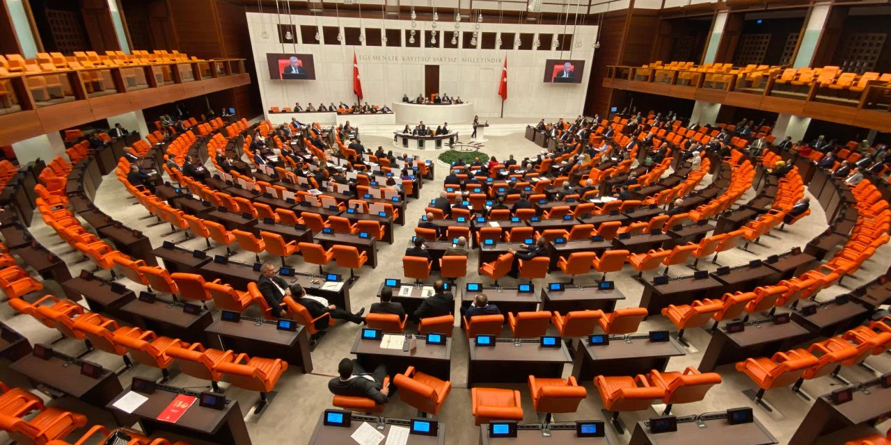 Milletvekilleri tatile geç başlayacak