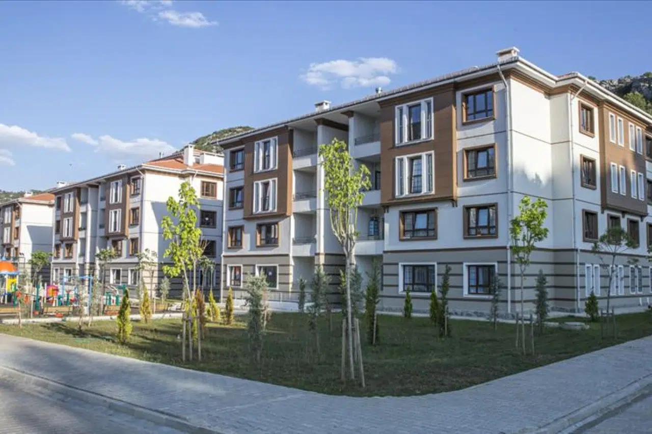 Dar gelirli vatandaşı ev sahibi yapmak için 81 ilde sosyal konut seferberliği başlatıldı