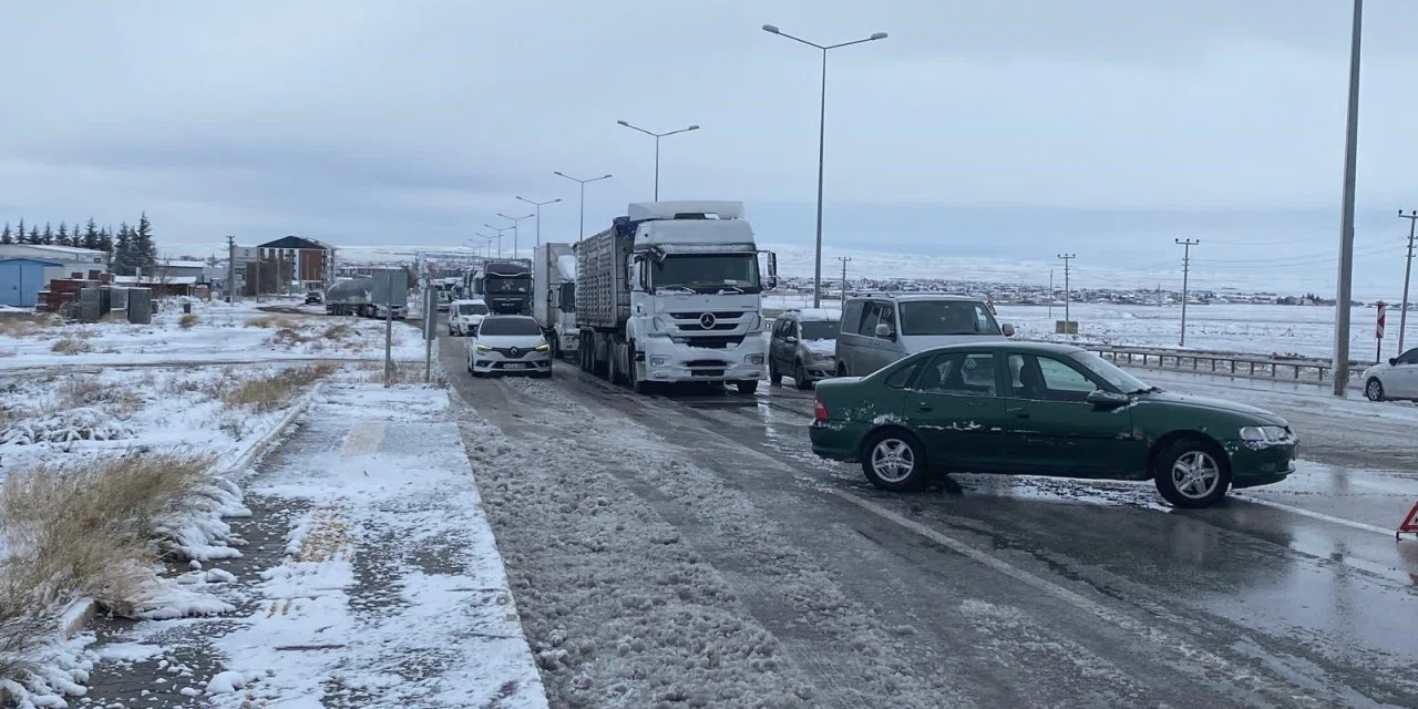 Tipi Konya'da araçlara geçit vermedi