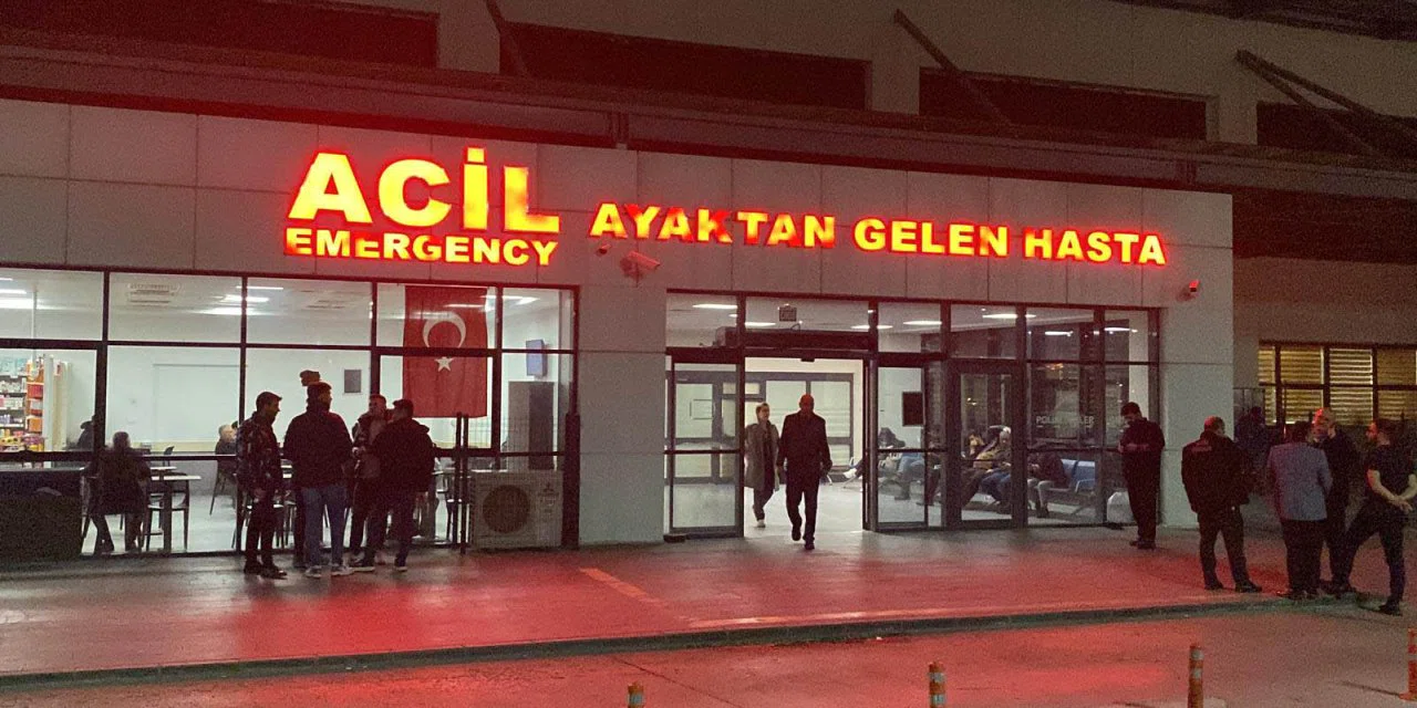 Annesine kalp masajı yapan doktorları engelledi