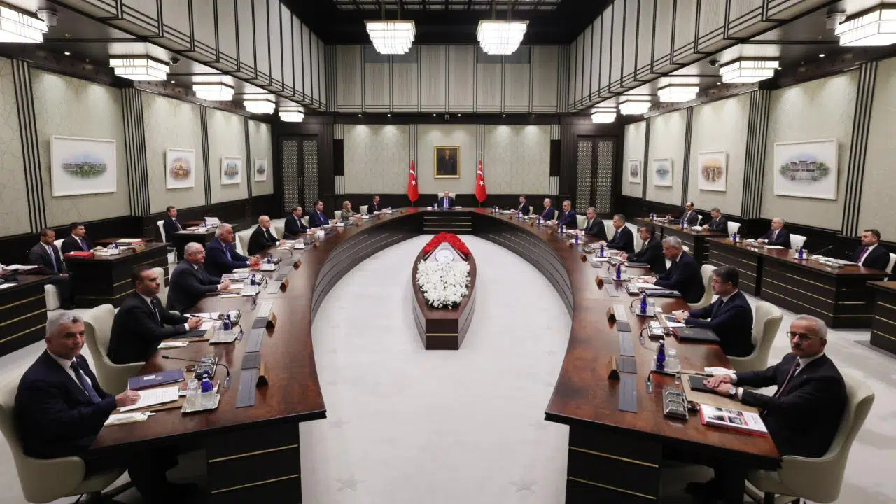 Kabine bugün toplanıyor. Gündemde asgari ücret var