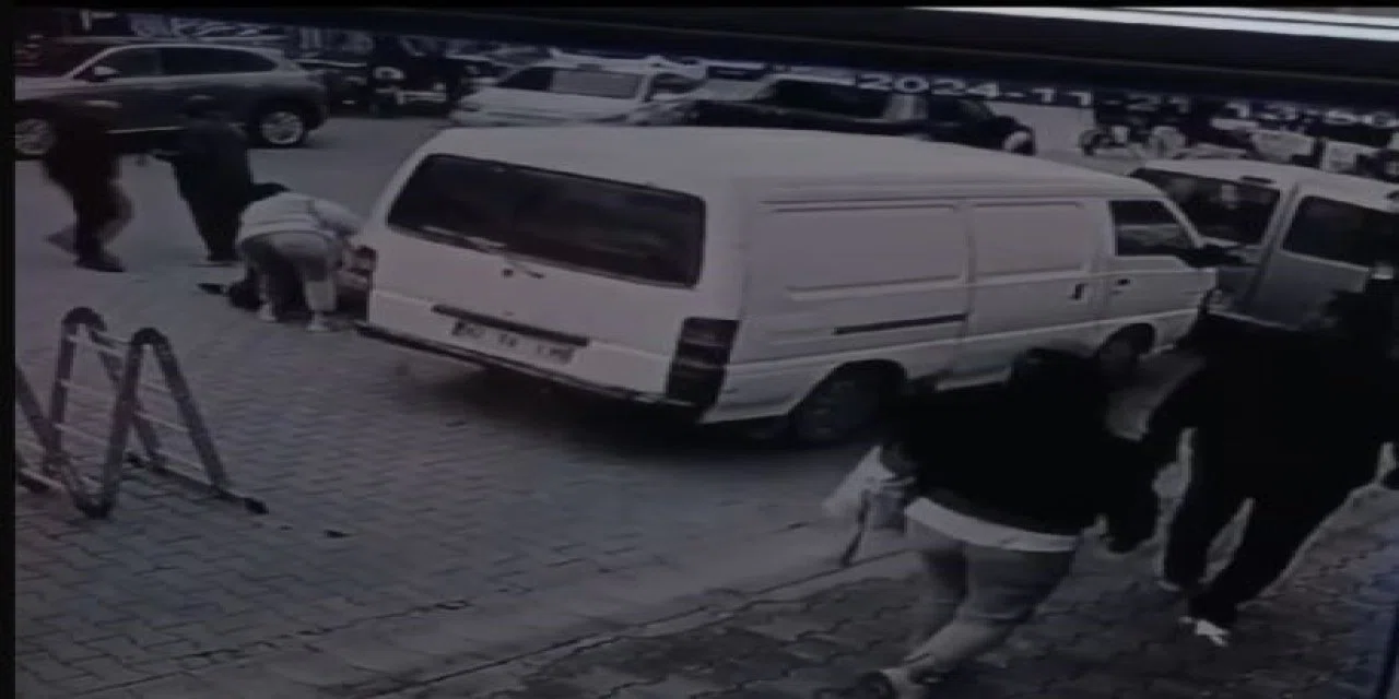 Konya'da  otomobil yaşlı kadına çarptı