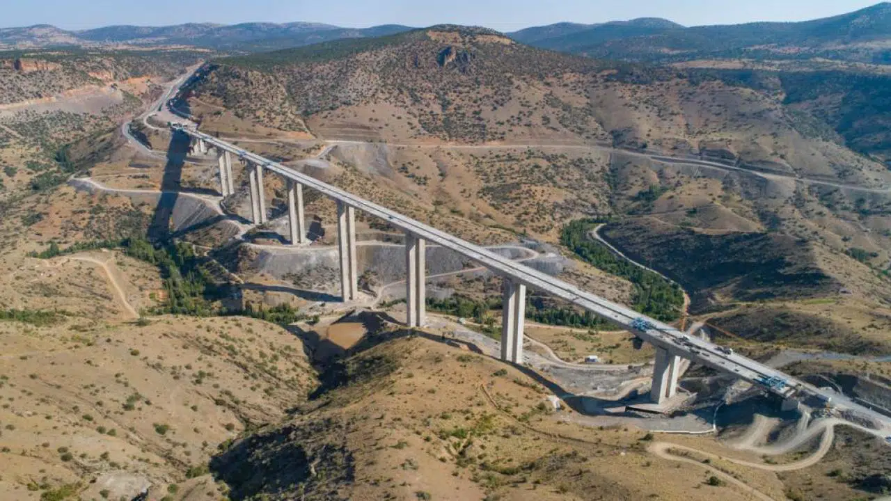 Konya'nın asırlık rüyası tamamlanmayı bekliyor. Seyahat 2 saate düşecek