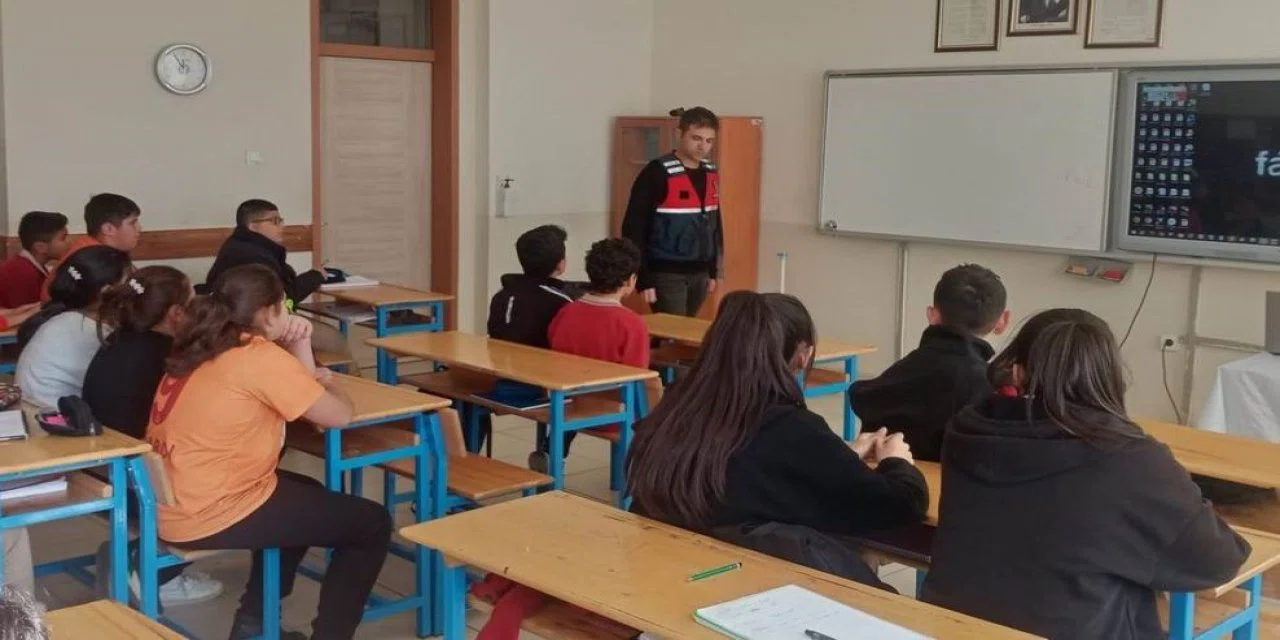 Konyalı öğrenciler siber güvenlik konusunda bilinçlendirildi