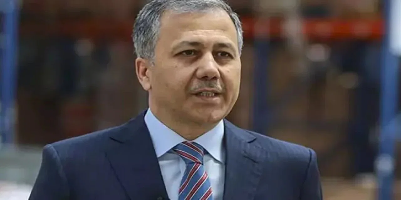 Bakan Yerlikaya'dan tarihi başıboş köpek açıklaması: "Bir daha 2 yaşındaki bir Rana'mız mezara gitmesin