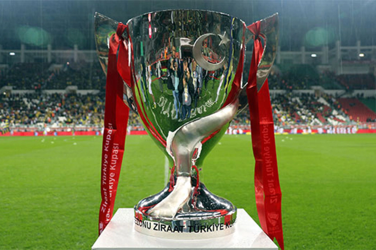 Bir Süper Lig ekibi daha kupaya katılmayacak