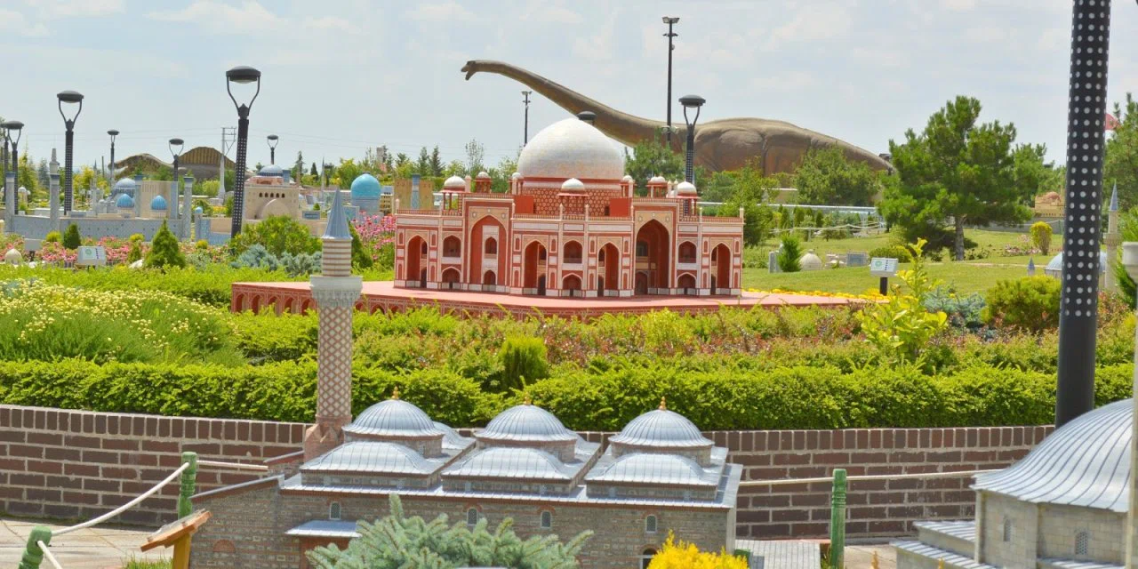 Türkiye'nin ilk ve tek konsept parkı Konya'da: 80 Binde Devr-i Alem Parkı