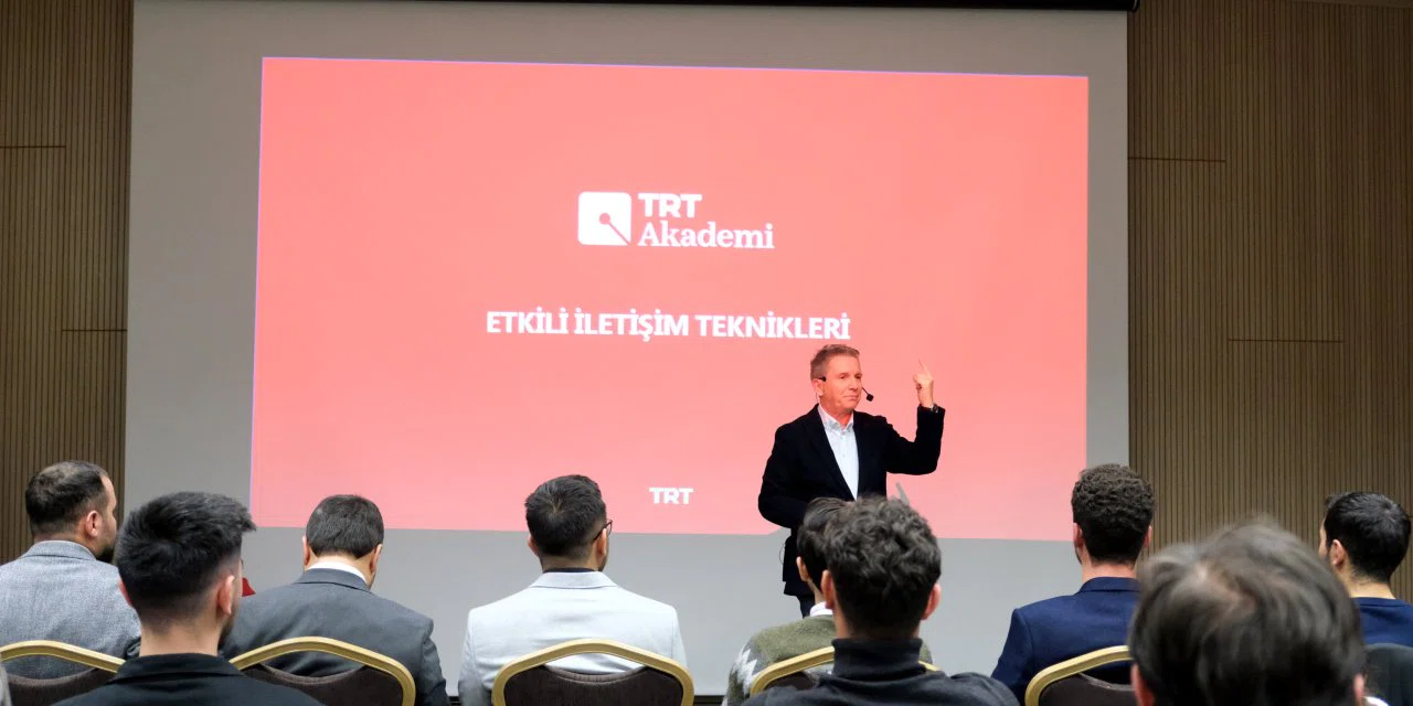Konyalı gençlere TRT Spor Spikerinden etkili konuşma etkinliği