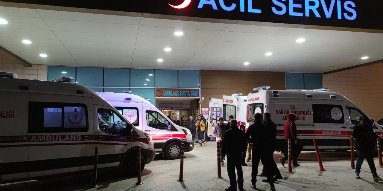 Sünnet düğününde tavuklu pilav yediler:  100 kişi zehirlendi