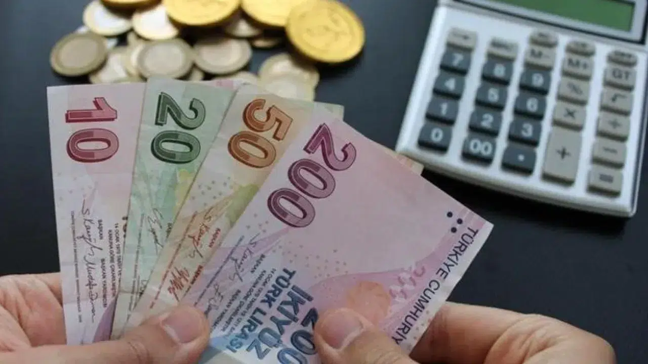 Bakan duyurdu. Asgari ücret yeniden artışa mı gidiyor? Milyonların gözü bu kararda