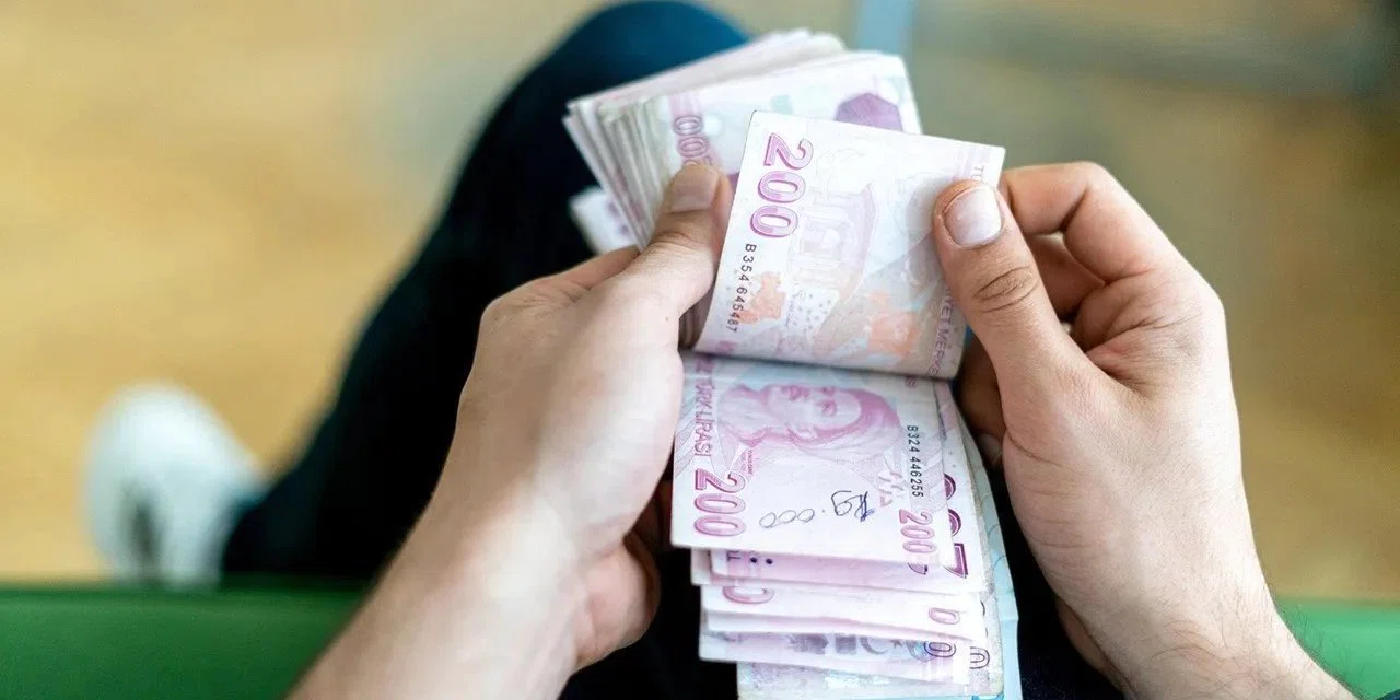 Memur maaşları erken mi ödenecek? Bayram ikramiyesi ödemelerinin tarihi netleşti