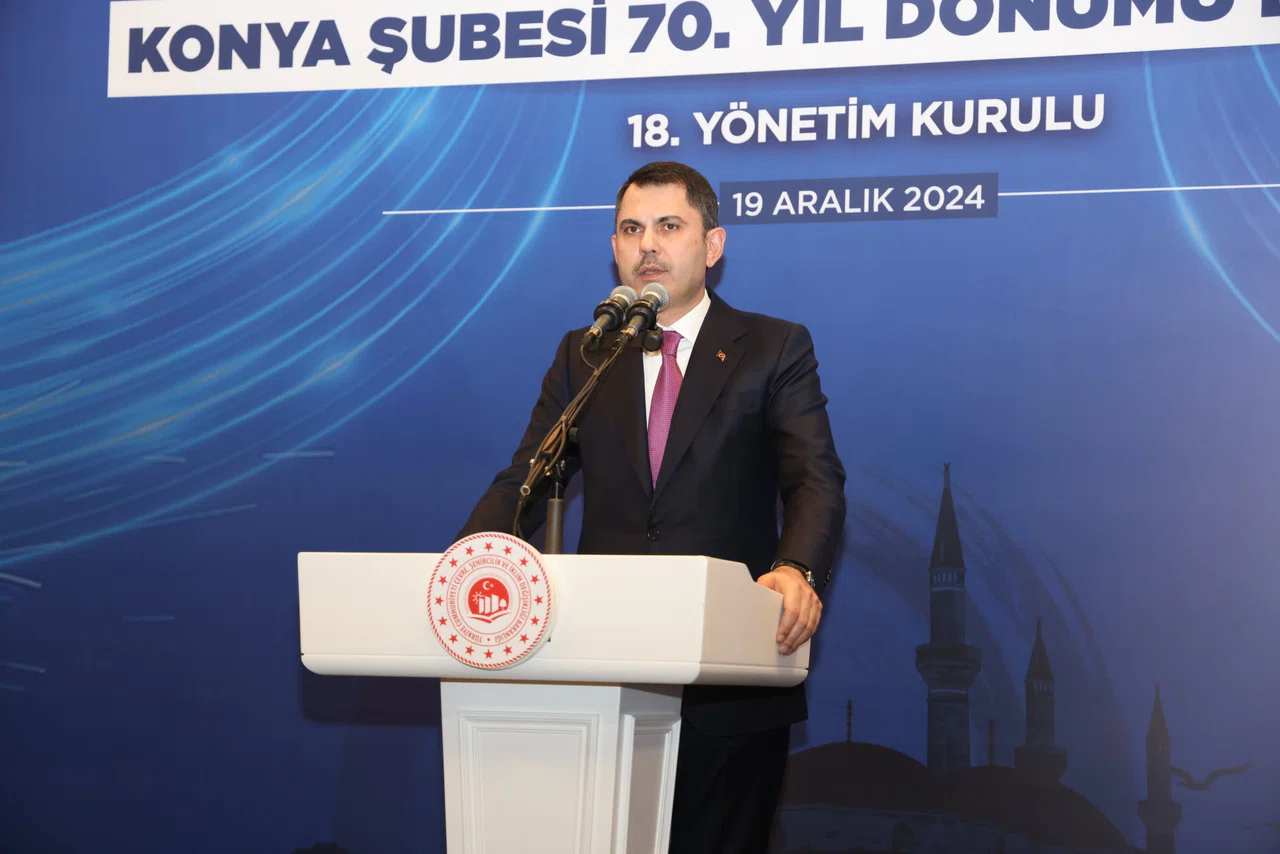 Konyalı Bakanın bu fotoğrafı çok konuşuldu. Bakan Murat Kurum’dan dikkat çeken yolculuk