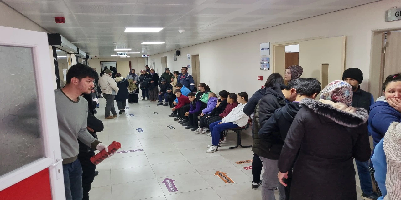 Burdur'da zehirlenen 43 öğrenci hastaneye kaldırıldı