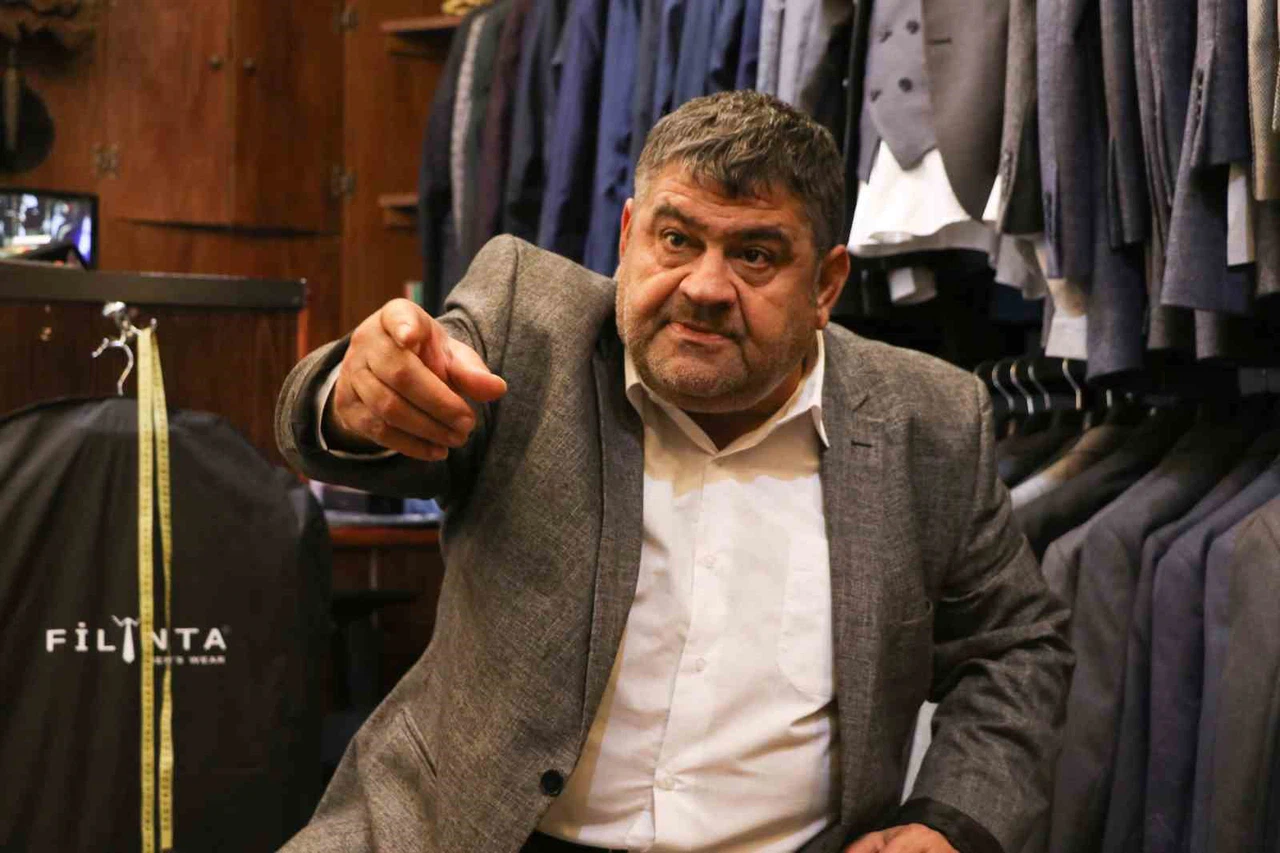 Kalp krizi sonucu hayatını kaybeden fenomen ’1 Milyon Mehmet’ toprağa verildi