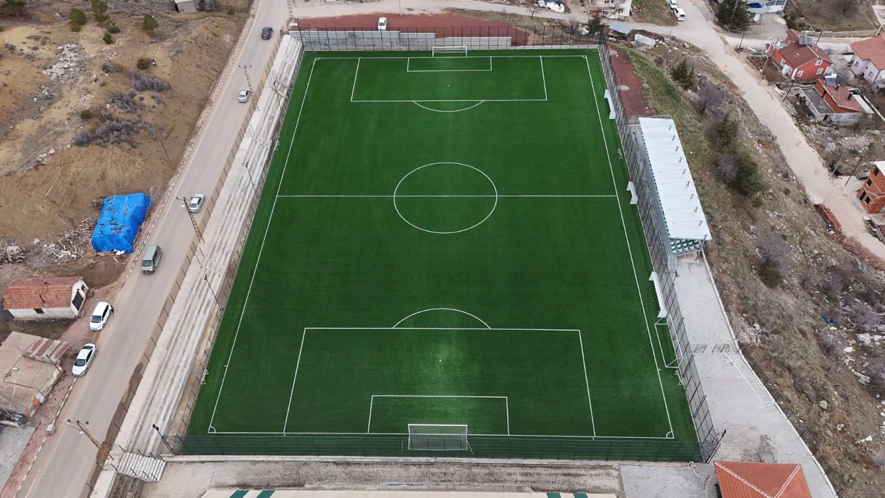 Beyşehir’de spor yatırımları hız kesmeden devam ediyor
