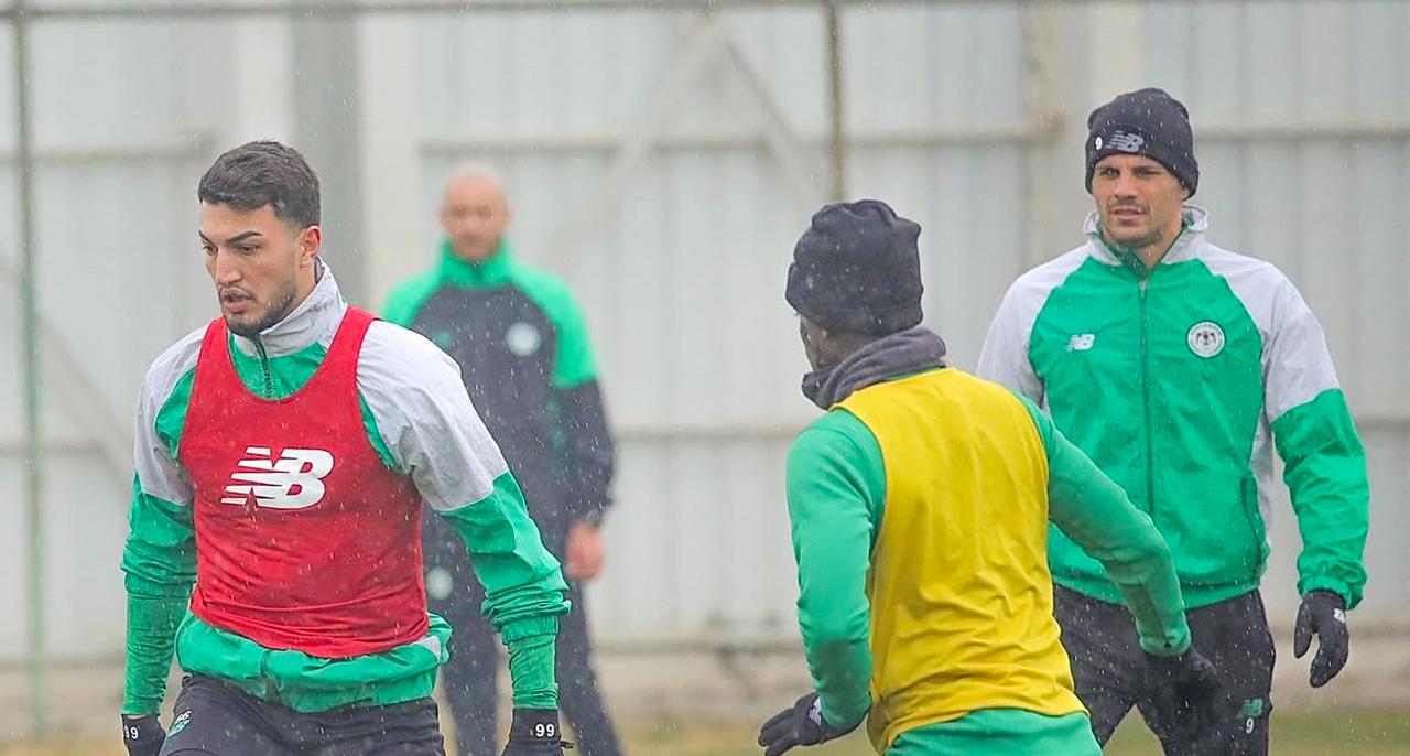 SON DAKİKA! Konyaspor’da bir ayrılık daha resmileşti! Anlaşma tamam