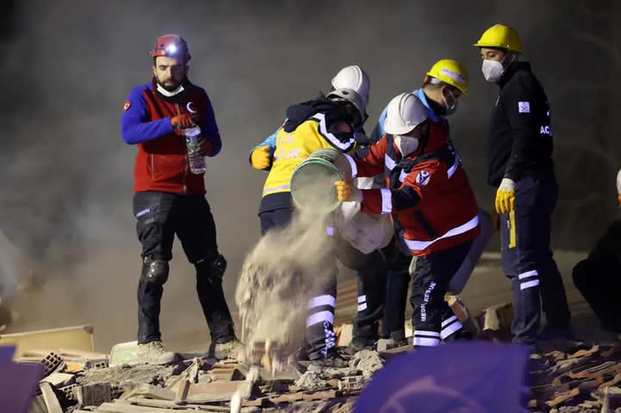 Konya'da çöken binanın gizli kahramanı. Tüm zillere bastı