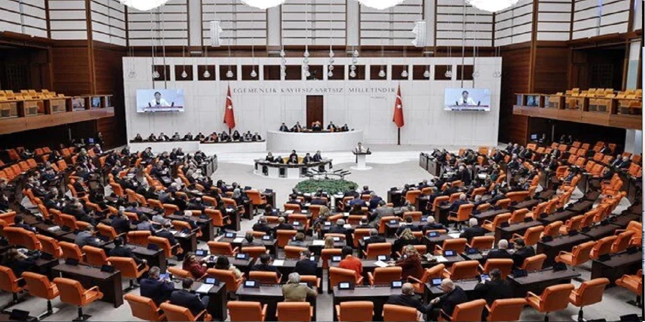 AK Parti Anayasa Komisyonu'nun ilk toplantısının tarihi belli oldu