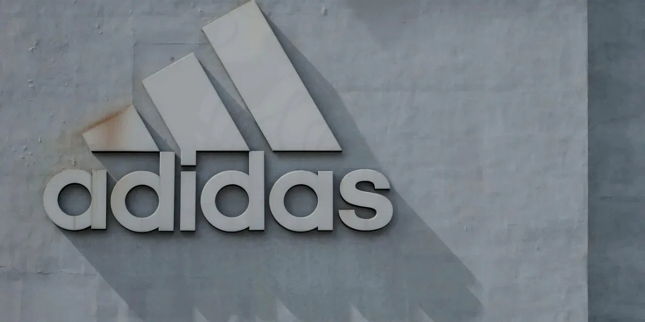 Adidas'a Reklam Kurulu'ndan ‘domuz derisi’ cezası