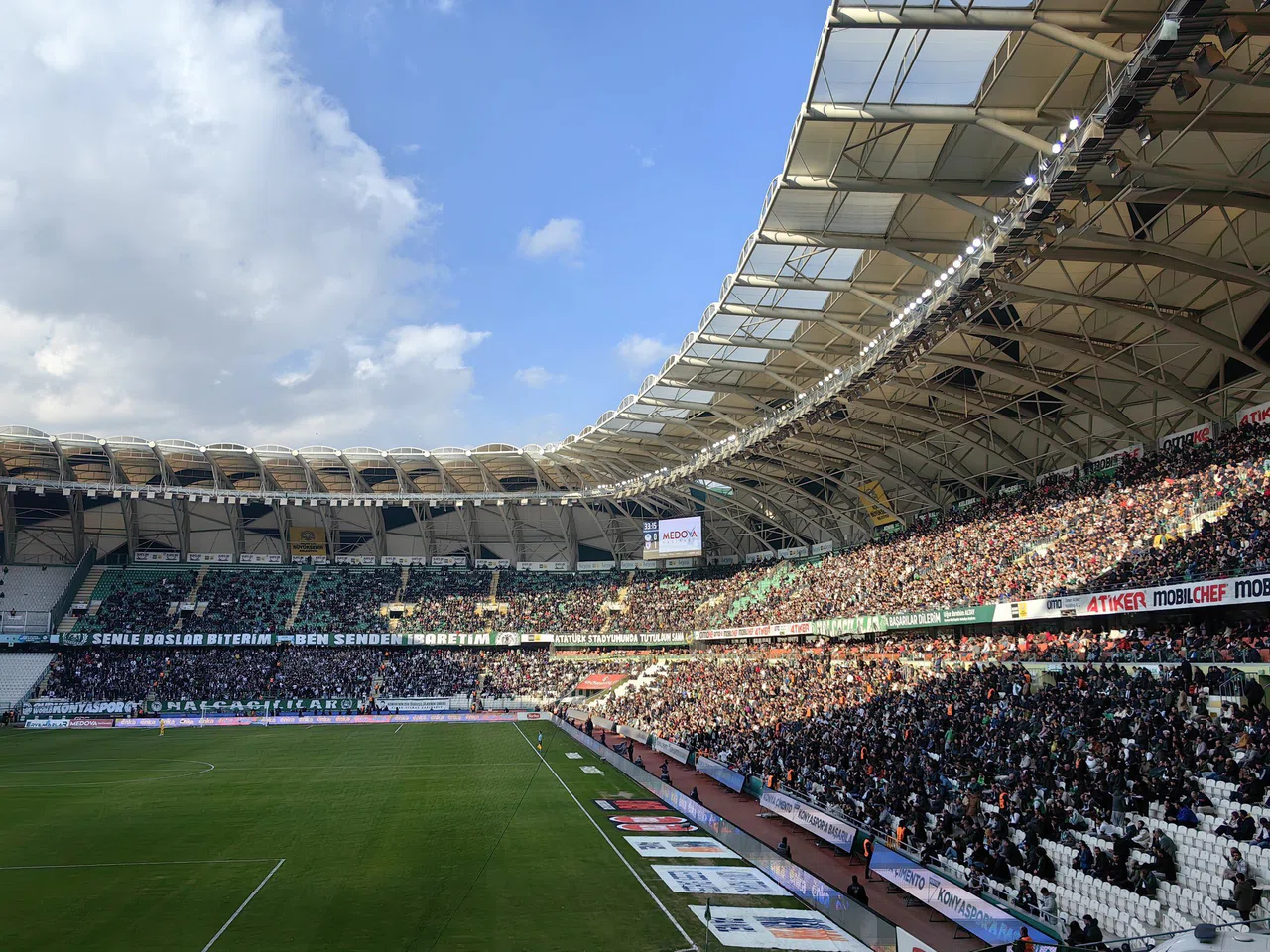 Konyaspor-Samsunspor maçını kaç taraftar izledi?