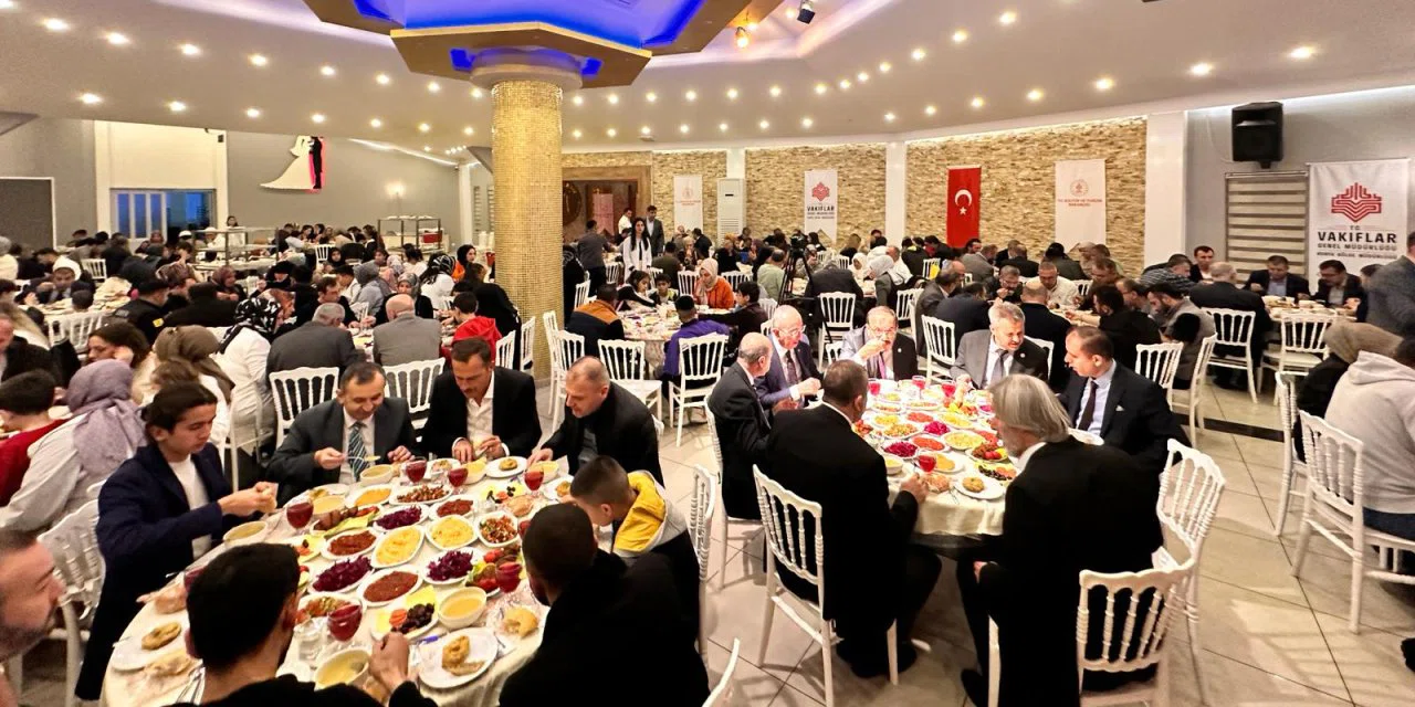 Konya'nın merkezindeki 4 konumda ücretsiz iftar verilecek. İlçeler de var
