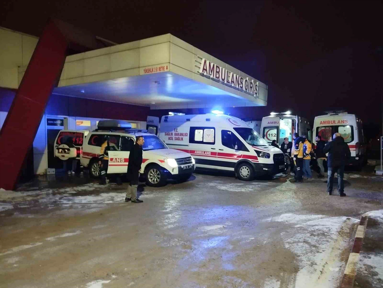 Mevlit'te yedikleri tavuk pilavdan zehirlendiler