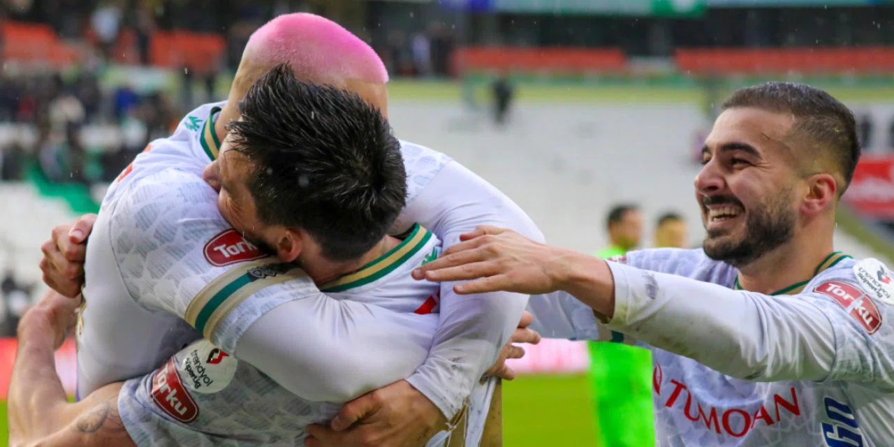 Konyaspor’dan 37 yıl sonra Şenol Güneş’e karşı tarihi başarı!