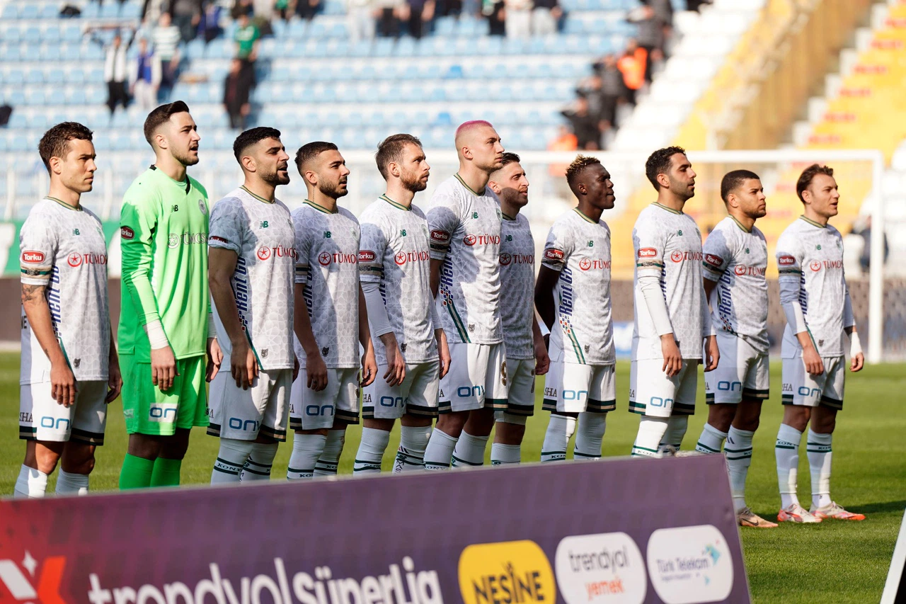Beşiktaş maçı öncesi Konyaspor'da galibiyet planları çizildi. Yeşil-Beyazlılar havadan vuracak
