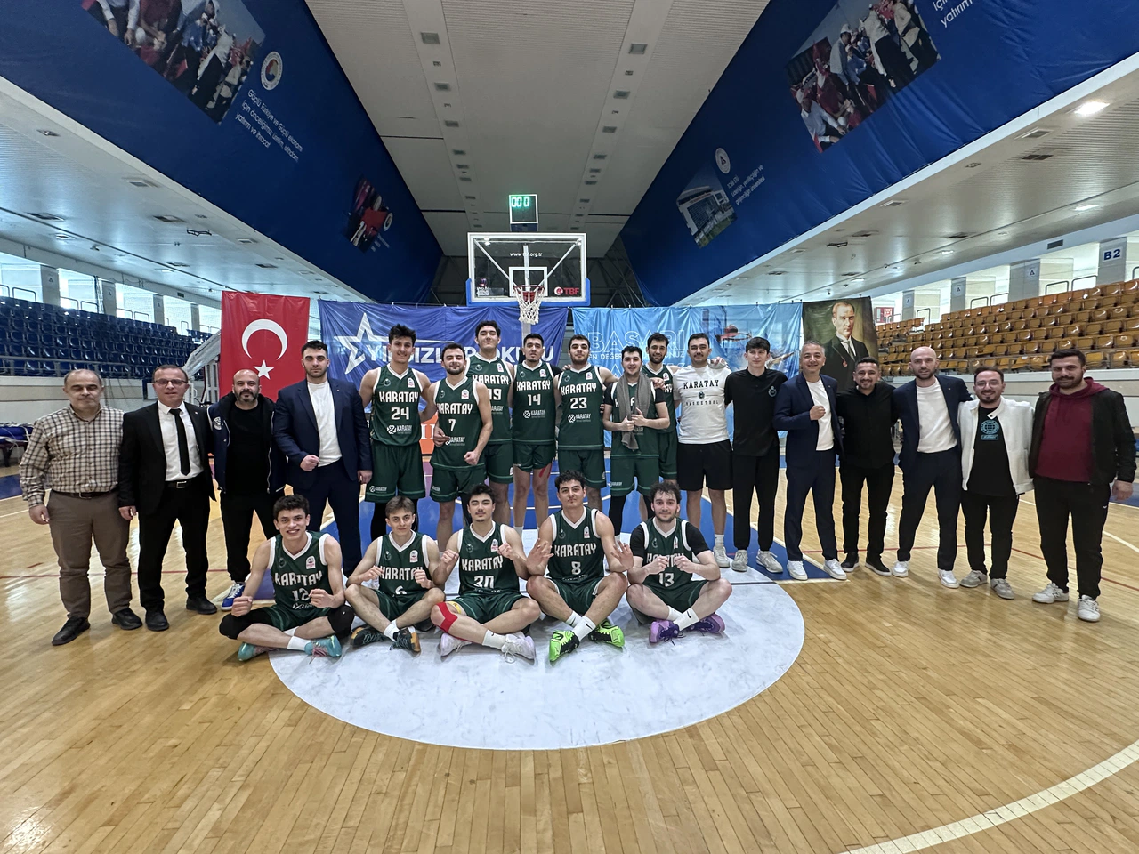 Karatay Belediyespor durdurulamıyor!
