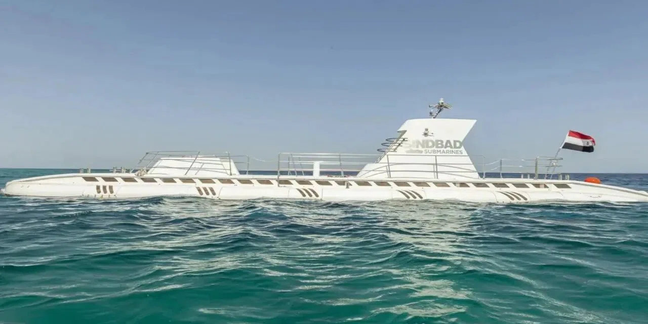 Mısır'da turistik denizaltı faciası yaşandı