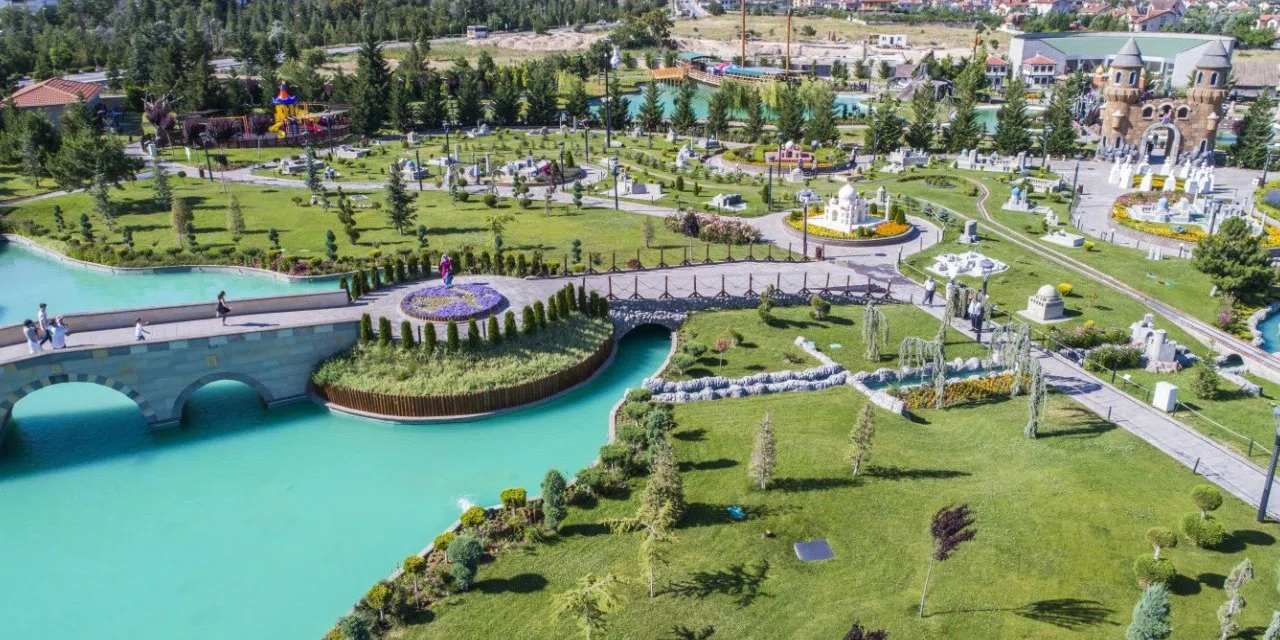Bayramda Dutlu Millet Bahçesi ve 80 Binde Devri Alem Parkı ziyarete açık olacak mı?