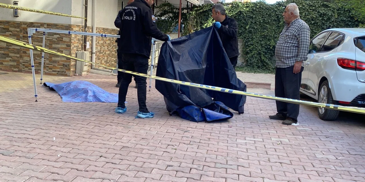 Konya'da balkondan düşen yaşlı kadın hayatını kaybetti