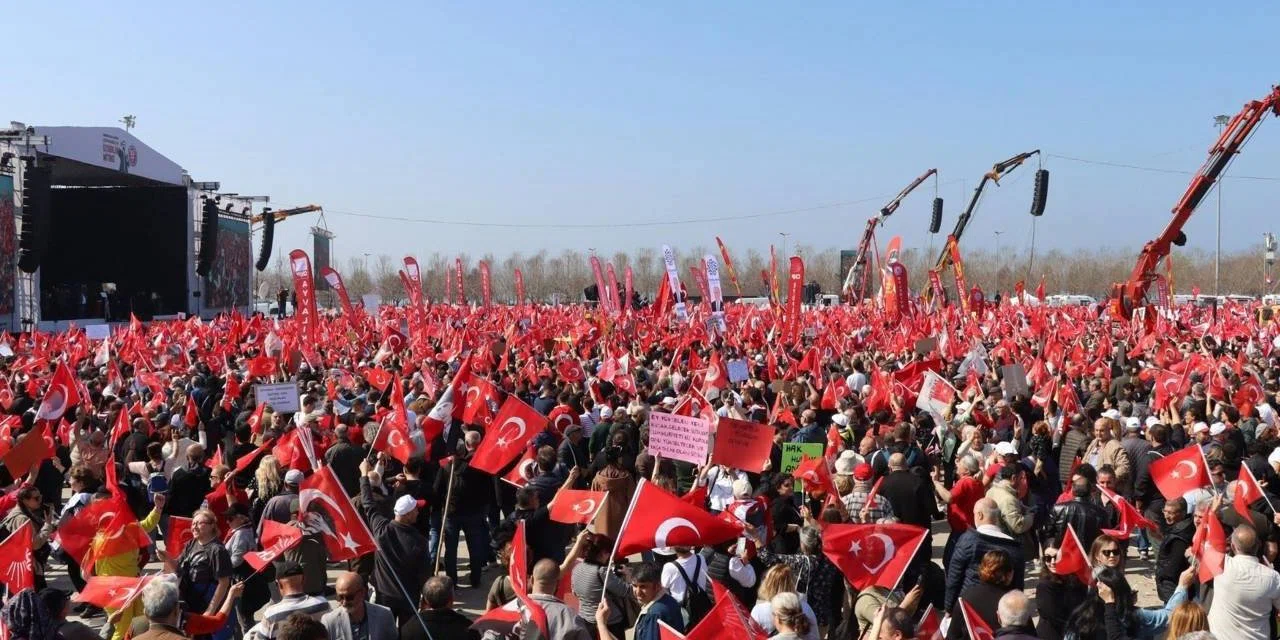 CHP mitingi: İmamoğlu yapay zeka ile mitinge katıldı