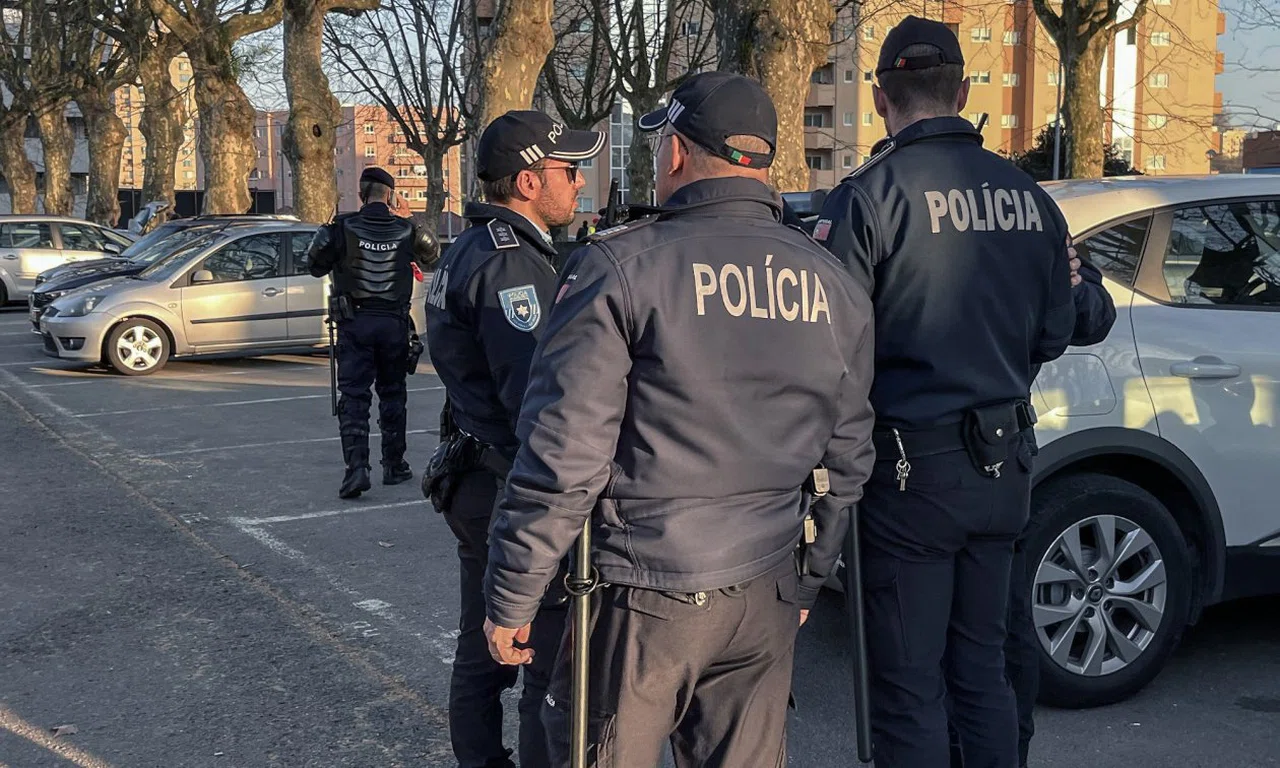 Bungalov tatilleri kabusa döndü: 6 yaşındaki çocuklarını havuzda baygın buldular