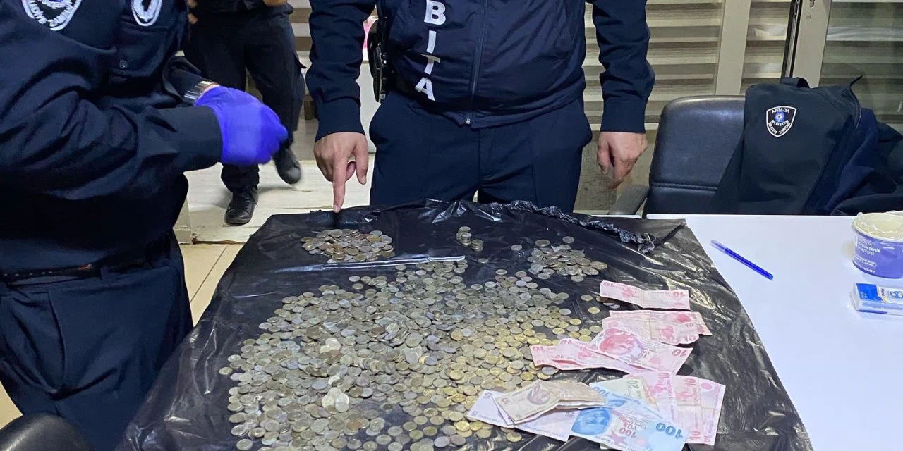 Antalya'daki dilencinin üzerinden çıkan paralar ülkeyi şok etti