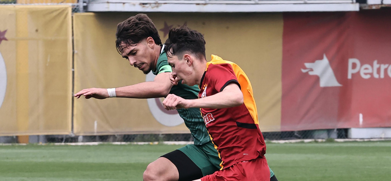 Konyasporlu gençlere Galatasaray şoku! Öne geçtiği maçta mağlup oldu