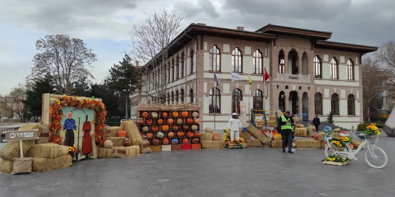 Tarım ürünleri Konya'nın merkezine taşındı. Şehrin üretimi burada anlatılıyor