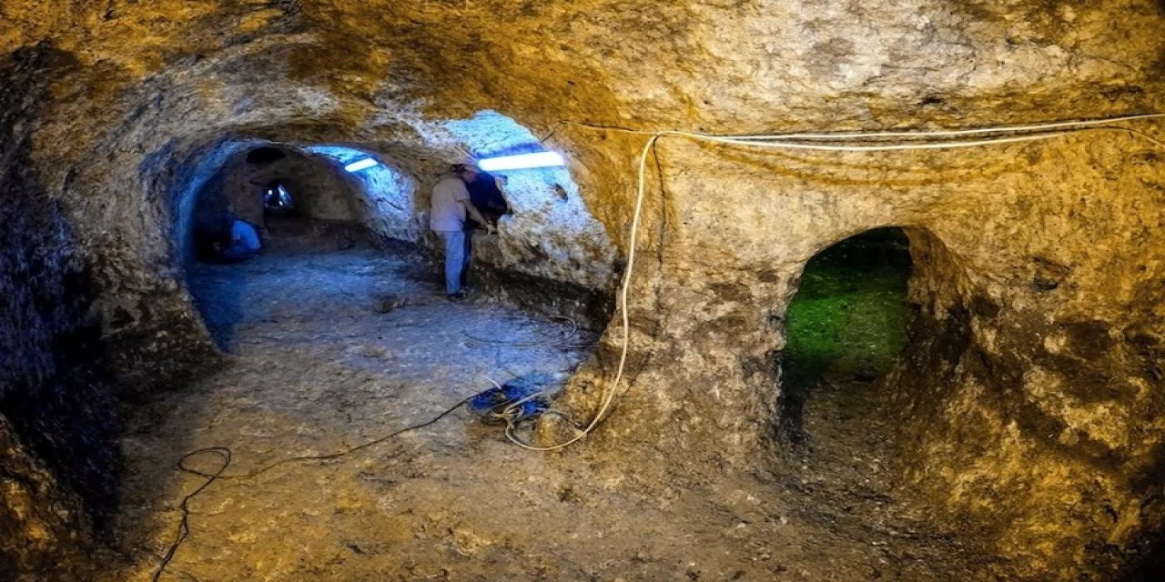 Konya'da tesadüfen keşfedildi. Tarihe ışık tutan Yeraltı şehri