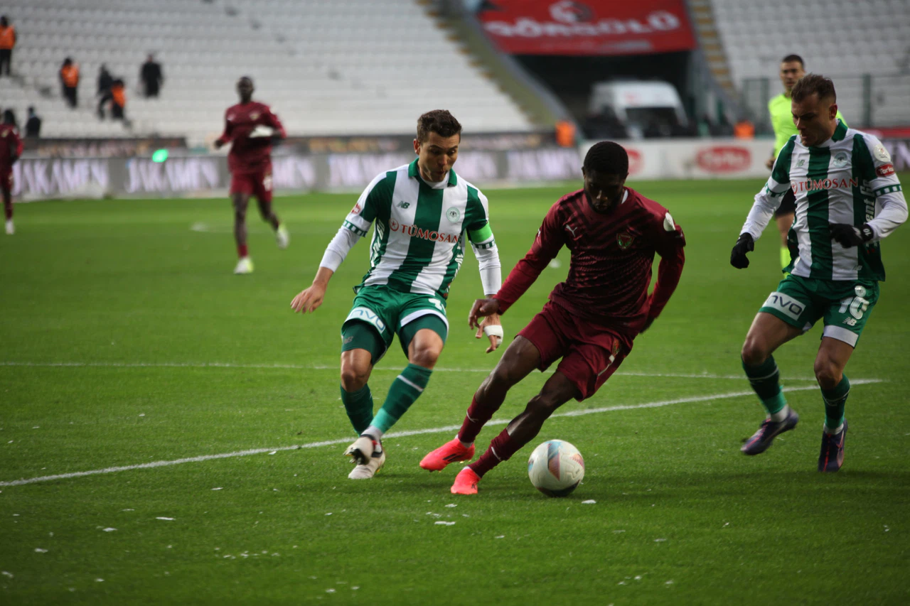 Konyaspor, Hatayspor'un zaaflarını belirledi. Galibiyet için duran top kovalayacak