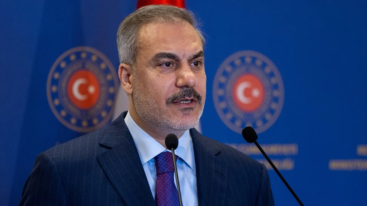 Bakan Fidan, Suriye Dışişleri Bakanı Şeybani ve ABD temsilcisi Barrack ile görüştü
