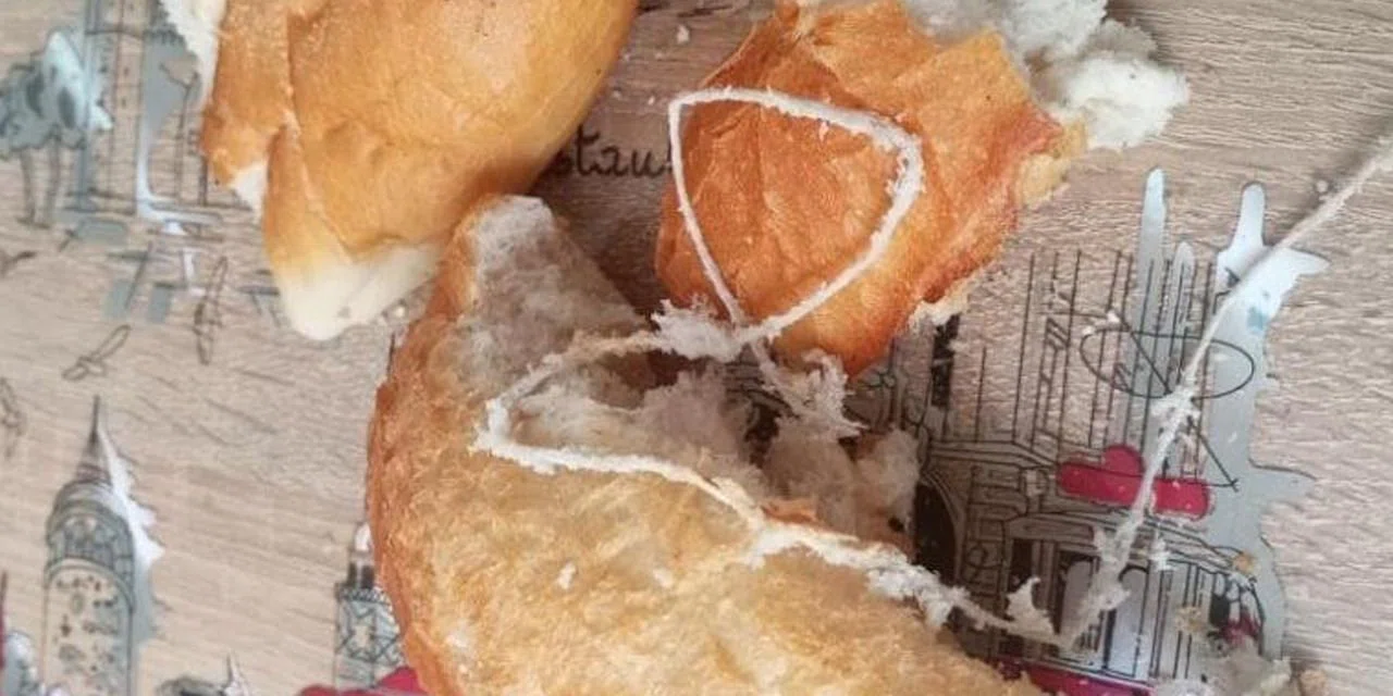 Ekmeğin içinden ip çıktı, vatandaş ne yapacağını şaşırdı