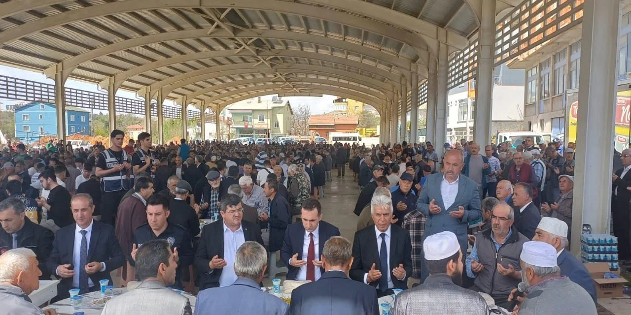 Konya'da kuraklık had safhaya çıktı; vatandaş yağmur duası için bir araya geldi