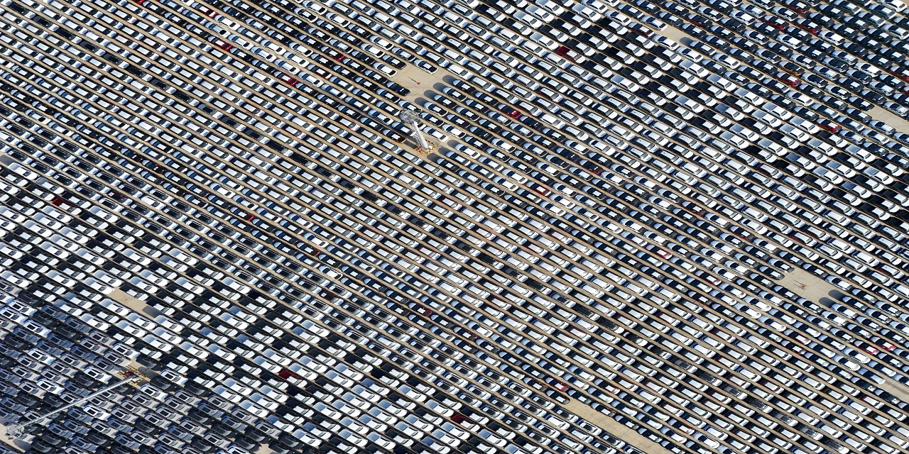 Çin'den Kocaeli'ne getirilen binlerce araç havadan görüntülendi