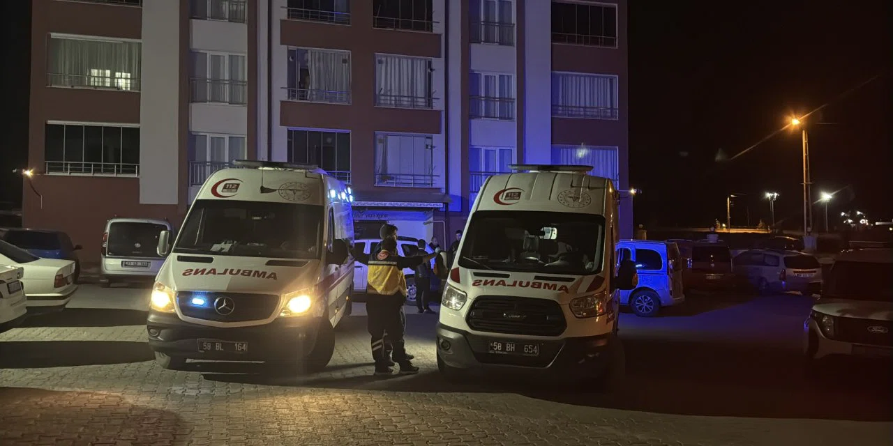 Korkunç cinayet: İki kardeş boğazları kesilmiş olarak bulundu