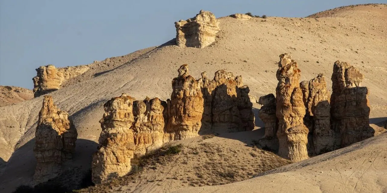 Bu Peribacaları Nevşehir'de değil! Konya’nın doğa harikası tanıtım eksikliği yüzünden turizmde hakkettiği ilgiyi görmüyor