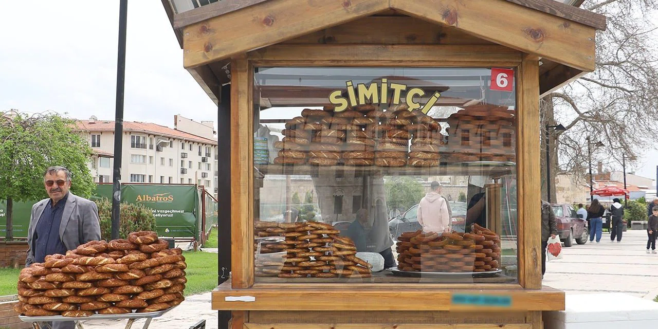 ''Post''lu simitçi! Müşteriler kuyruk oldu, yetişemiyor