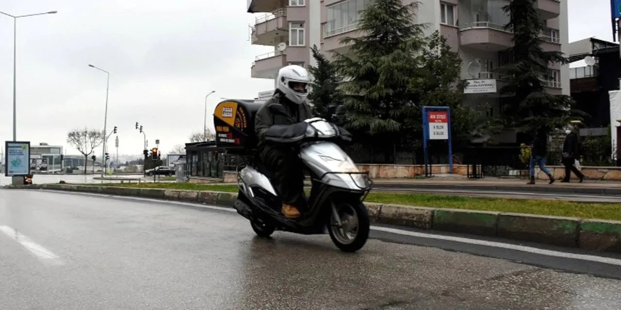 Sistem değişti! Artık önüne gelen motokurye olamayacak; işte ayrıntılar
