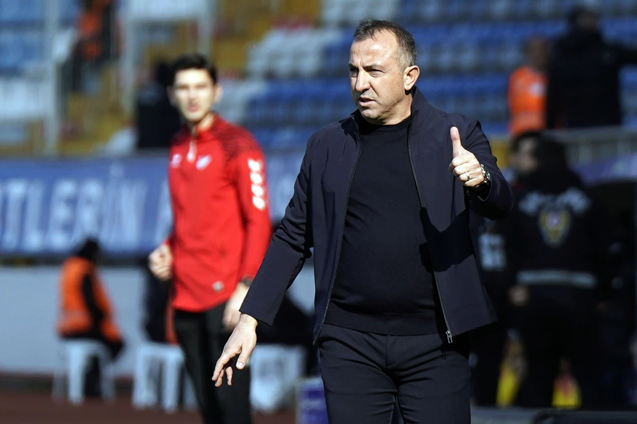 Recep Uçar'dan taraftarı rahatlatan transfer yasağı mesajı