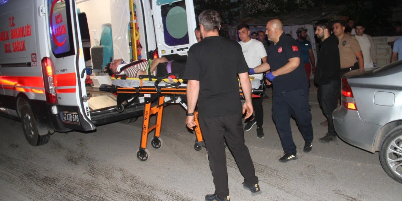 Konya'da iki ayrı kazada 6 kişi yaralandı